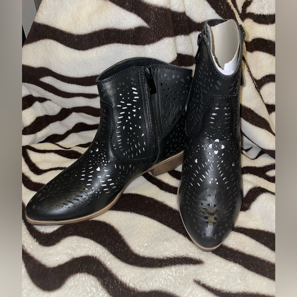 Volatile black cutout booties